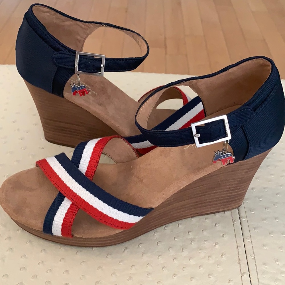TOMS Red/White/Blue wedges with Political Charms